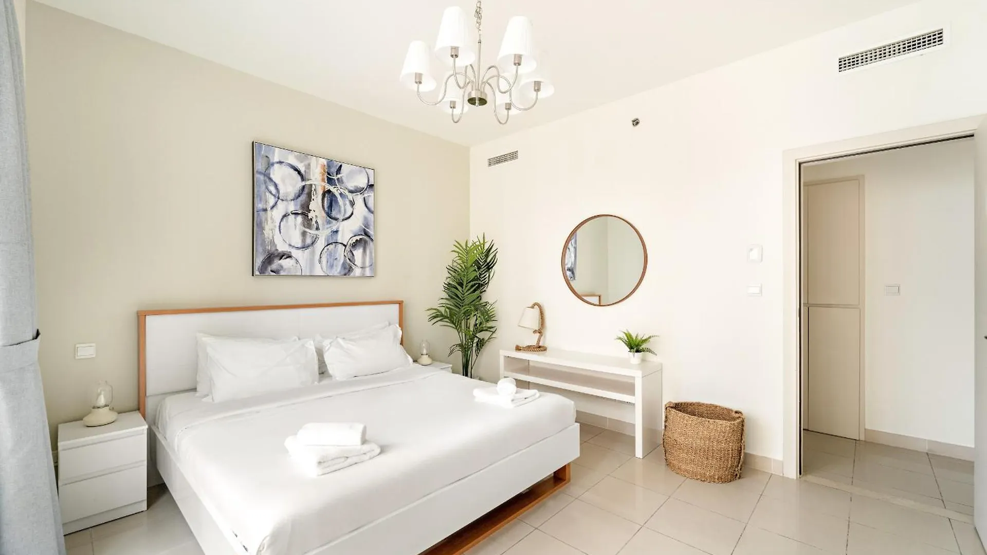 Vayk - Cozy 1 Bedroom Apartment With Stunning Views, Dubai Marina